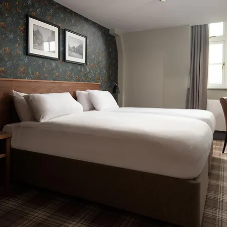 ホテル The - The Collection Group 4*